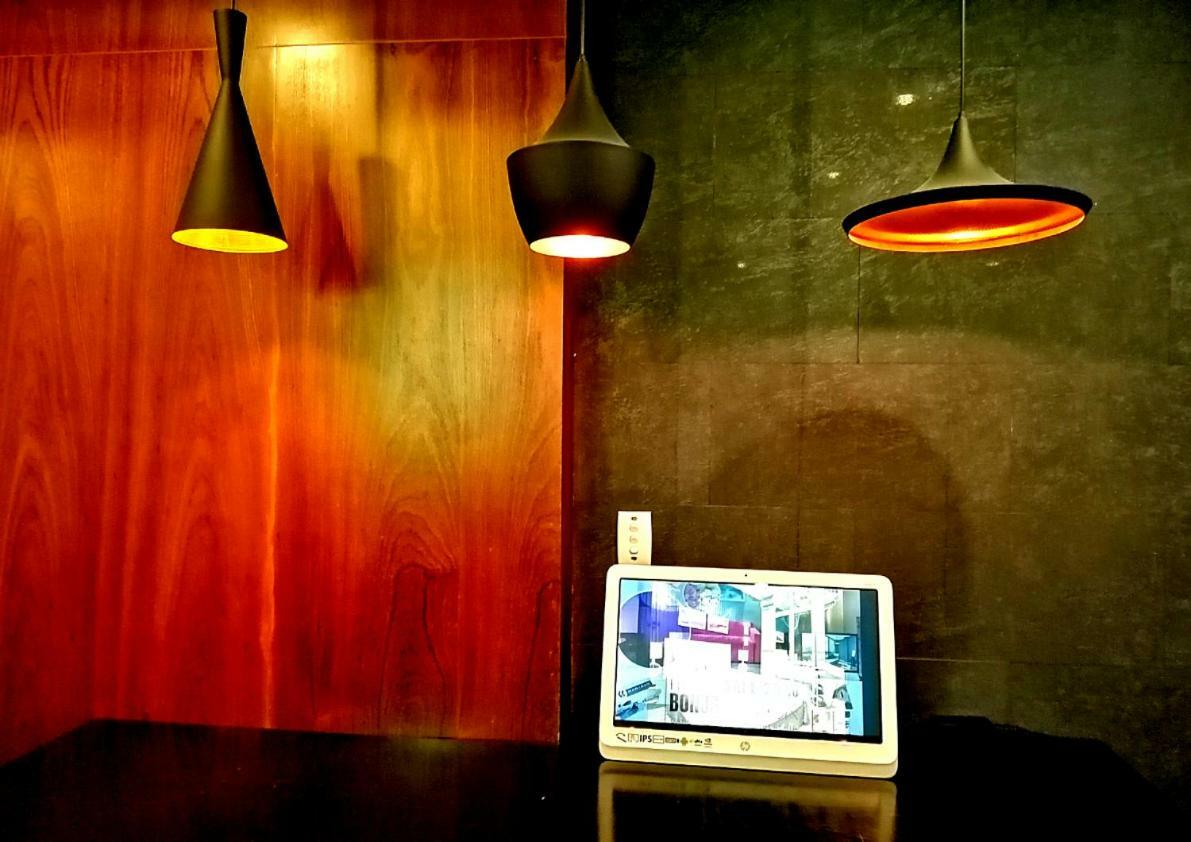 Aha Friday Hotel Le Hong Phong Хошимин Екстериор снимка